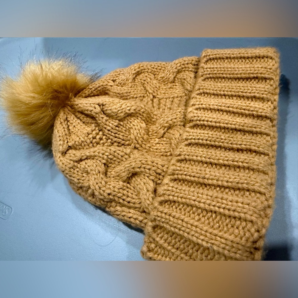 ‼️PART OF 4 for 10‼️Beige Toque with Pom Pom New